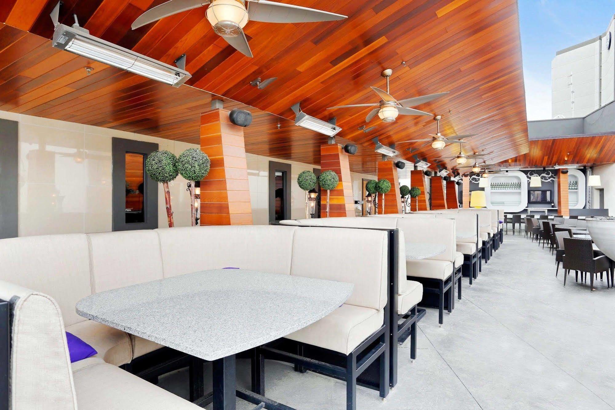 Sandman Signature Vancouver Airport Hotel & Resort Richmond Exteriör bild